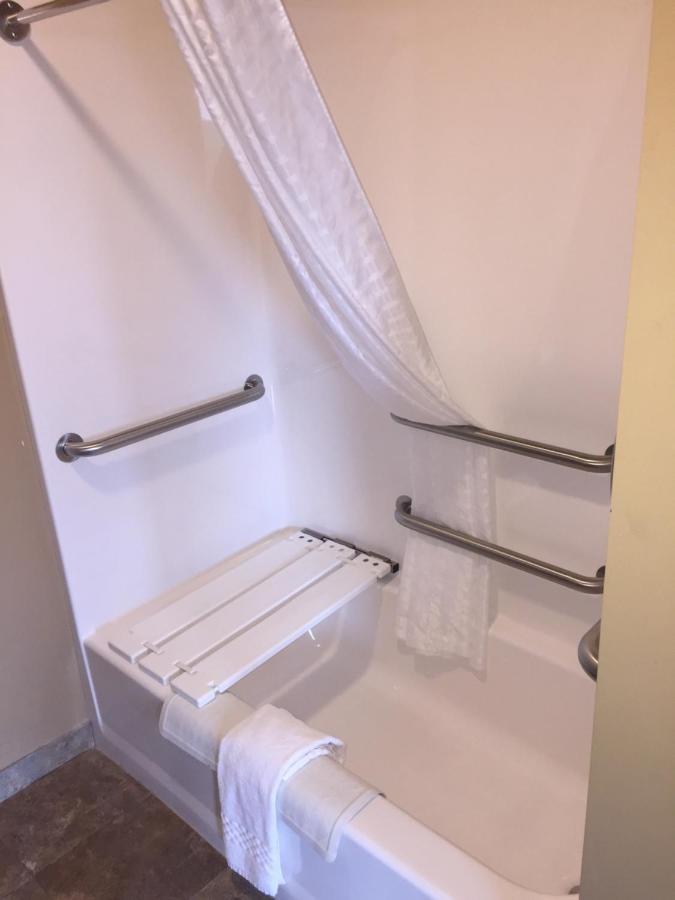 Cobblestone Inn & Suites - Newton Esterno foto