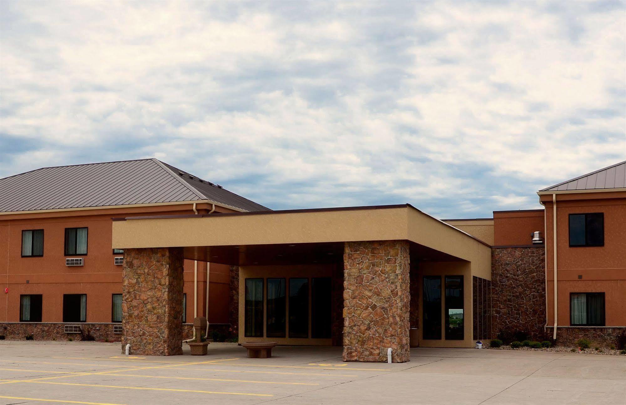 Cobblestone Inn & Suites - Newton Esterno foto